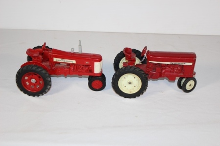 Farmall 350 & Int Row Crop, 1/16