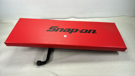 Snap-On Under the Dash Creeper