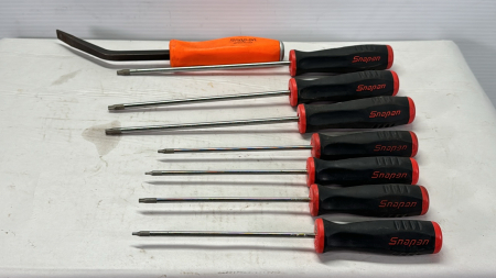 7 Piece Torx Screwdriver Set with Pry bar