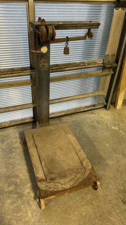 Vintage Platform Scale