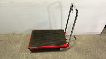 Motomaster Rolling Hydraulic Lift Cart