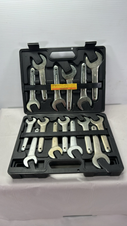 Pittsburgh Metric Thin Short Handle Wrench Set