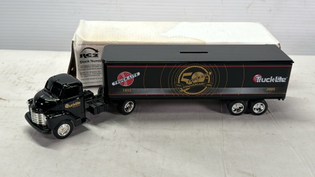 Truck-Lite 50th Anniversary Semi 1/64 Ertl