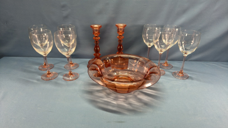 Assorted Glassware Lot