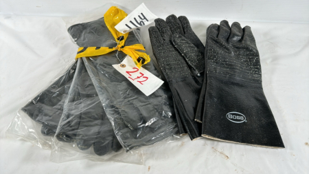 5 Pair of Rubberized Gloves