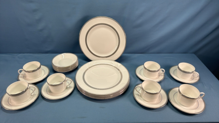 Wedgwood 6 Place Setting