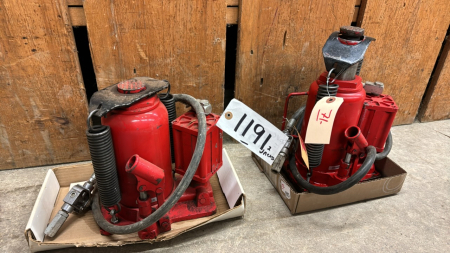 Pair of 20T Pneumatic Jacks -One Leaks