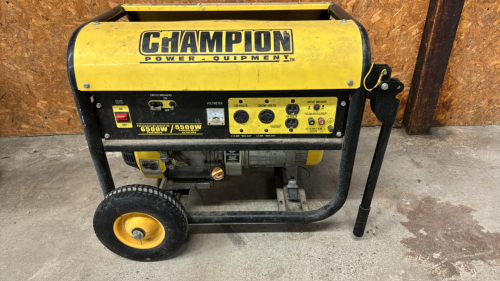 Champion 6500 W/5500 W Generator