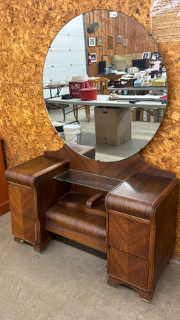 Waterfall Vanity with Mirror