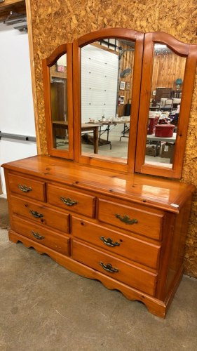 Pine 7 Drawer Dresser with Mirror