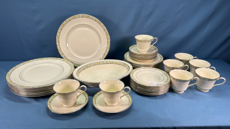 Partial Set of Minton China in the Wimbledon