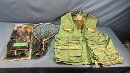 Fishing Vest, Small Net & Fisherman Caddy(Unused)