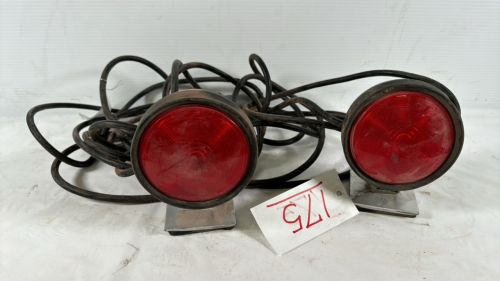 Set of Magnetic Tail Lights with Cord