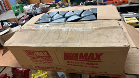 Quantity of 26 CC Max 12in x 7in Elevator Buckets