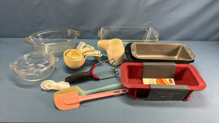 Kitchenware Lot