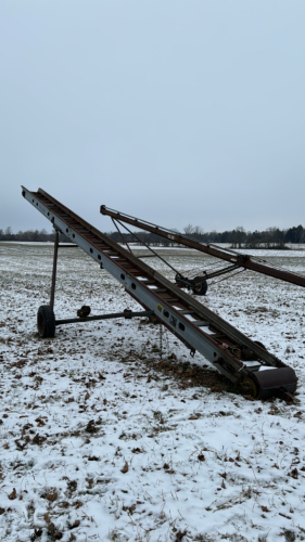 Speed King 30ft PTO Elevator