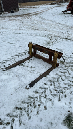 Frey Quicktach Pallet Forks