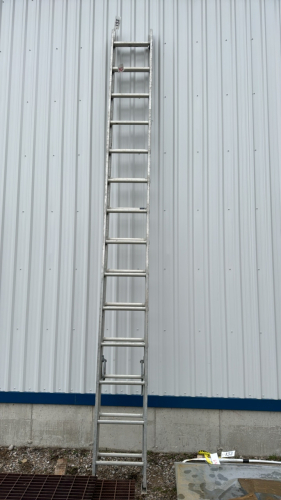 24ft Aluminum Extension Ladder