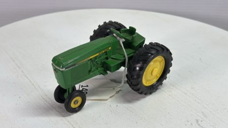 John Deere Narrow Tractor