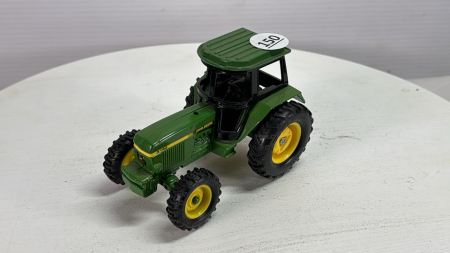 John Deere 3140 Tractor