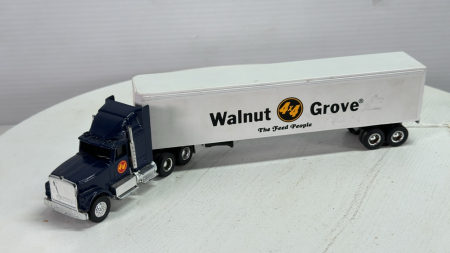 Walnut Grove 4x4 International Semi