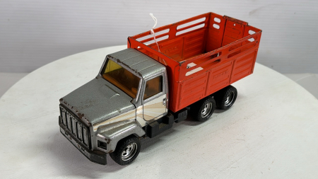 International Tin Truck