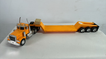 Peterbilt Semi Metal & Plastic