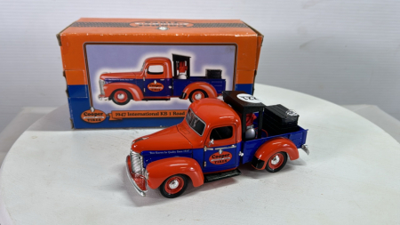 Cooper Tire 1947 International Service Truck