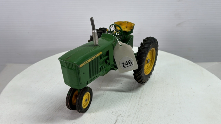 John Deere Narrow Tractor