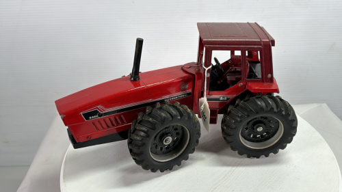 International 6388 2+2 Tractor