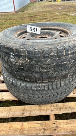 2 Firestone 265-70R 17 Tires on Rims