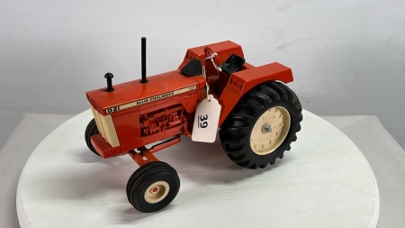 Allis Chalmers D21 Tractor