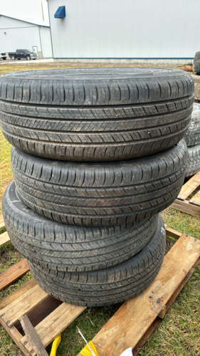 4 Hankook 235/60R18 Tires -No Rims