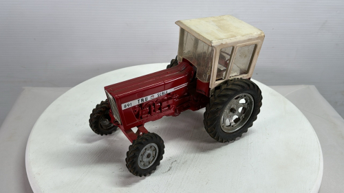 Tru-Scale 891 Four Wheel Drive Tractor