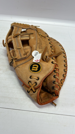 Wilson Left Handed Catchers Glove