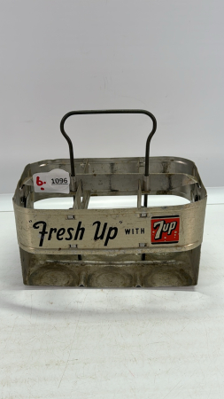 7 UP 6 Bottle Metal Carrier