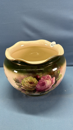 7" Tall Jardinere with Floral Motief