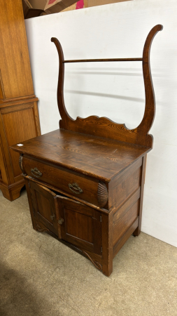 Wash Stand with Harp