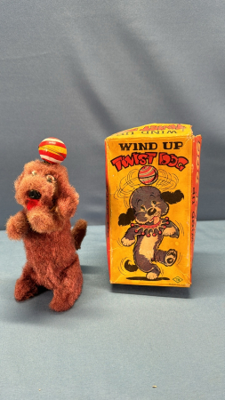 Wind Up Twist Dog