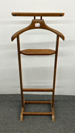 Gentleman's Valet Stand