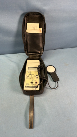 Illuminometer with Case