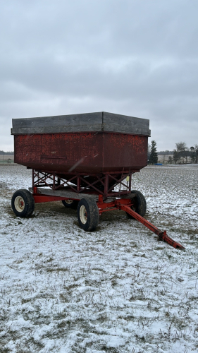 Approx. 200bu Gravity Wagon