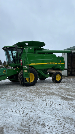 John Deere 9550 2WD Combine
