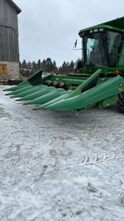 John Deere 693 6-Row Corn Head