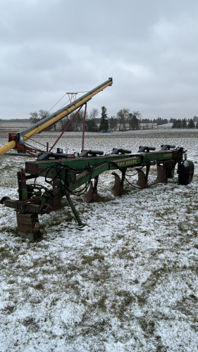 John Deere 2800 5 Furrow Semi Mount Plow