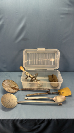 Vintage Kitchen Wares