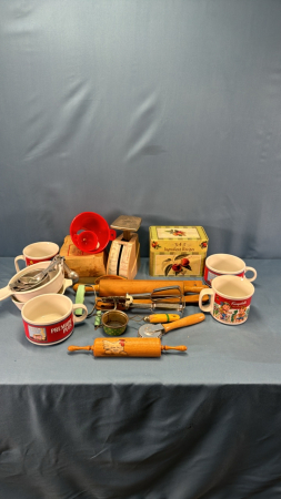 Kitchenware Lot