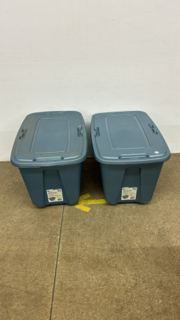(2) 32 Gal Totes With Lids