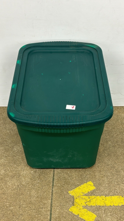 Sterilite 76L Tote with Lid