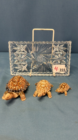 Pinwheel 7" Long Glass Plate w/3 Wade Turtles